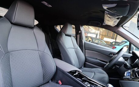 Toyota C-HR I рестайлинг, 2022 год, 2 150 334 рублей, 8 фотография