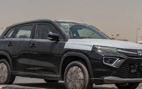 Toyota Urban Cruiser, 2025 год, 3 000 334 рублей, 1 фотография