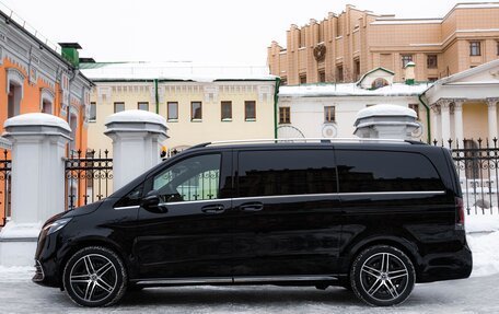 Mercedes-Benz V-Класс, 2024 год, 11 800 000 рублей, 5 фотография