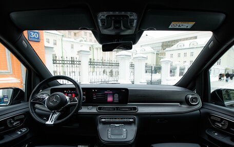 Mercedes-Benz V-Класс, 2024 год, 11 800 000 рублей, 10 фотография