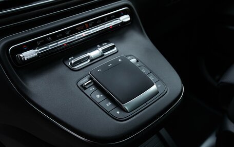 Mercedes-Benz V-Класс, 2024 год, 11 800 000 рублей, 25 фотография