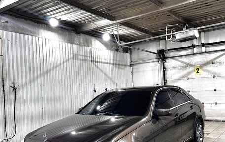 Mercedes-Benz E-Класс, 2014 год, 2 250 000 рублей, 3 фотография