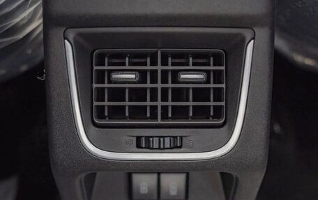 Toyota Urban Cruiser, 2025 год, 3 000 334 рублей, 11 фотография