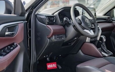 Toyota Urban Cruiser, 2025 год, 3 000 334 рублей, 22 фотография