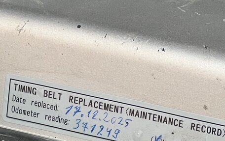 Toyota Land Cruiser 100 рестайлинг 2, 2004 год, 2 500 000 рублей, 13 фотография