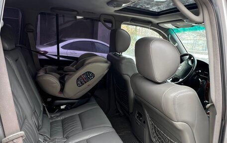 Toyota Land Cruiser 100 рестайлинг 2, 2004 год, 2 500 000 рублей, 9 фотография