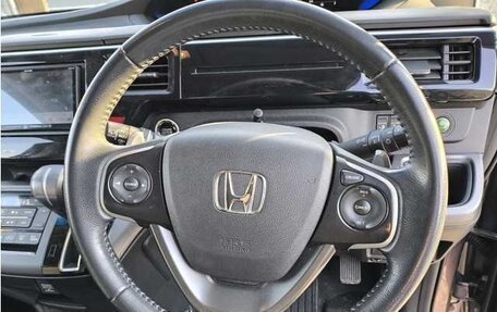 Honda Stepwgn IV, 2017 год, 1 190 000 рублей, 6 фотография