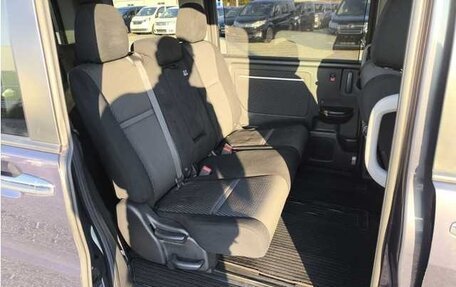 Honda Stepwgn IV, 2017 год, 1 190 000 рублей, 10 фотография