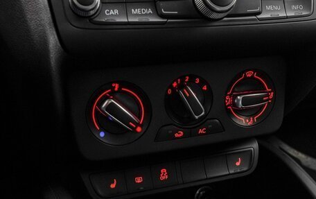 Audi A1, 2011 год, 1 100 000 рублей, 12 фотография