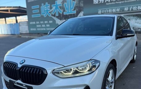 BMW 1 серия, 2021 год, 2 150 000 рублей, 13 фотография