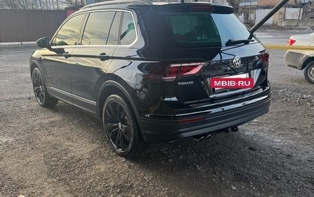 Volkswagen Tiguan II, 2019 год, 2 800 000 рублей, 4 фотография