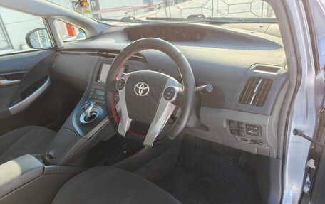 Toyota Prius, 2010 год, 1 300 000 рублей, 10 фотография