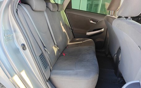 Toyota Prius, 2010 год, 1 300 000 рублей, 13 фотография