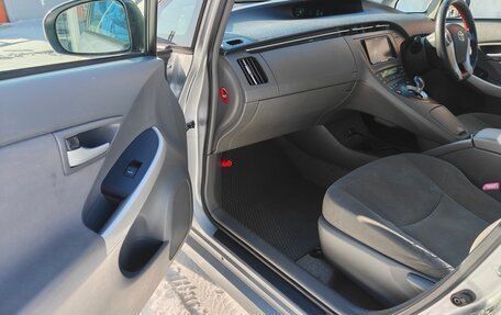 Toyota Prius, 2010 год, 1 300 000 рублей, 15 фотография