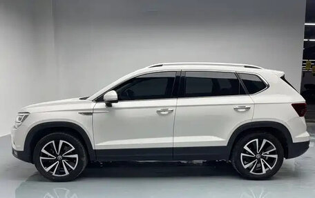 Volkswagen Tharu, 2021 год, 1 800 000 рублей, 2 фотография