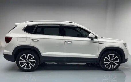 Volkswagen Tharu, 2021 год, 1 800 000 рублей, 6 фотография