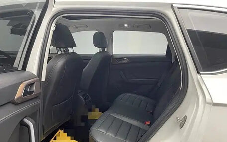 Volkswagen Tharu, 2021 год, 1 800 000 рублей, 8 фотография