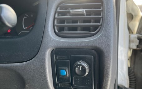 Nissan Sunny B15, 2000 год, 139 000 рублей, 11 фотография