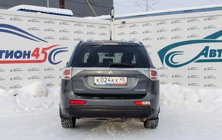 Mitsubishi Outlander III рестайлинг 3, 2013 год, 1 466 000 рублей, 4 фотография