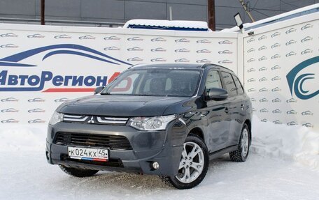 Mitsubishi Outlander III рестайлинг 3, 2013 год, 1 466 000 рублей, 1 фотография
