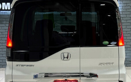 Honda Stepwgn IV, 2015 год, 1 897 000 рублей, 6 фотография