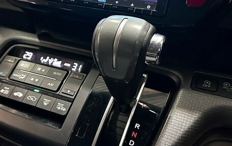 Honda Stepwgn IV, 2015 год, 1 897 000 рублей, 32 фотография