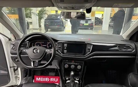 Volkswagen T-Roc I, 2019 год, 1 730 000 рублей, 5 фотография