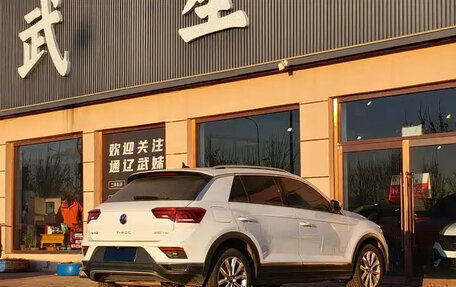 Volkswagen T-Roc I, 2022 год, 1 747 000 рублей, 4 фотография