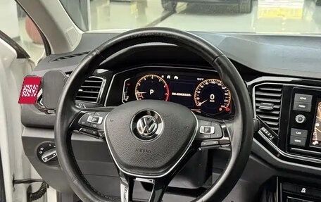 Volkswagen T-Roc I, 2019 год, 1 730 000 рублей, 9 фотография