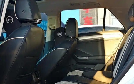 Volkswagen T-Roc I, 2022 год, 1 747 000 рублей, 8 фотография