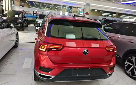 Volkswagen T-Roc I, 2021 год, 1 745 000 рублей, 6 фотография