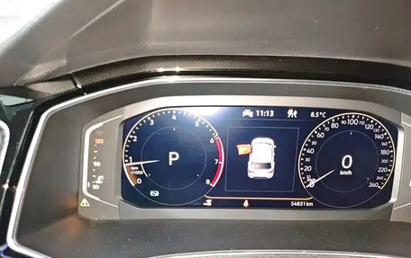 Volkswagen T-Roc I, 2021 год, 1 745 000 рублей, 10 фотография