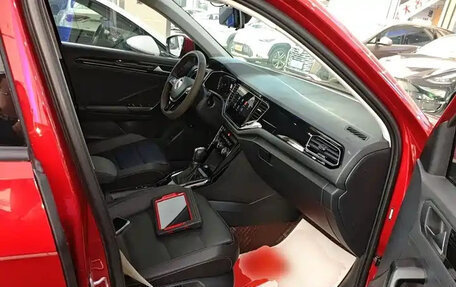 Volkswagen T-Roc I, 2021 год, 1 745 000 рублей, 20 фотография