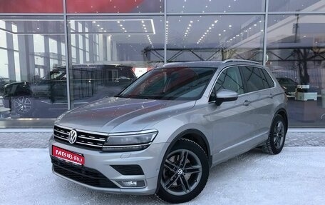 Volkswagen Tiguan II, 2019 год, 2 795 000 рублей, 1 фотография
