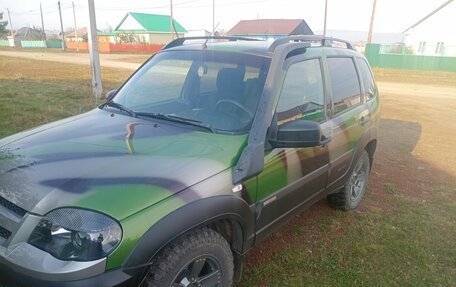 Chevrolet Niva I рестайлинг, 2019 год, 915 000 рублей, 1 фотография