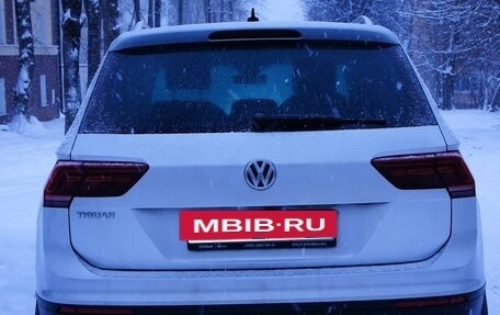 Volkswagen Tiguan II, 2019 год, 2 200 000 рублей, 5 фотография