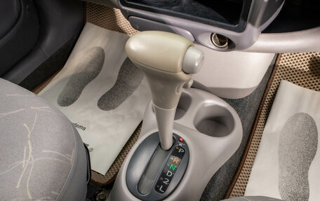 Toyota Platz, 2002 год, 299 000 рублей, 15 фотография