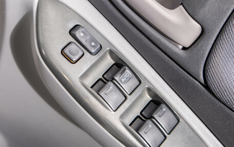 Toyota Platz, 2002 год, 299 000 рублей, 9 фотография