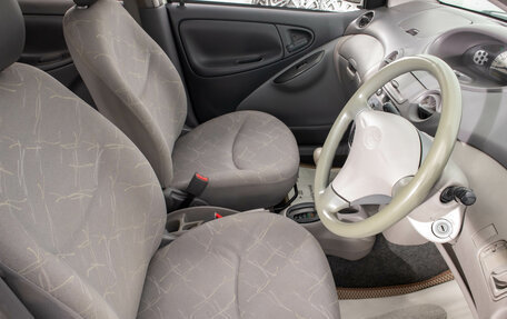 Toyota Platz, 2002 год, 299 000 рублей, 8 фотография