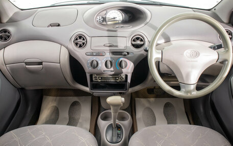 Toyota Platz, 2002 год, 299 000 рублей, 7 фотография