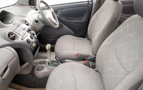 Toyota Platz, 2002 год, 299 000 рублей, 17 фотография