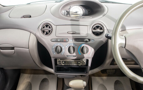 Toyota Platz, 2002 год, 299 000 рублей, 12 фотография