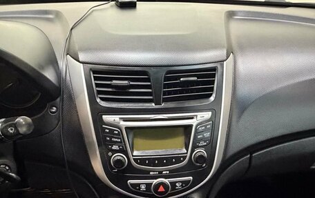 Hyundai Solaris II рестайлинг, 2011 год, 488 000 рублей, 9 фотография