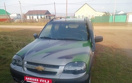 Chevrolet Niva I рестайлинг, 2019 год, 915 000 рублей, 2 фотография