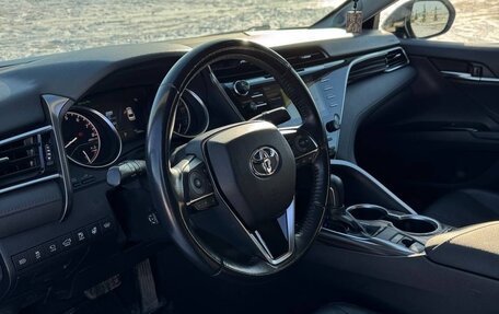 Toyota Camry, 2019 год, 3 050 000 рублей, 2 фотография