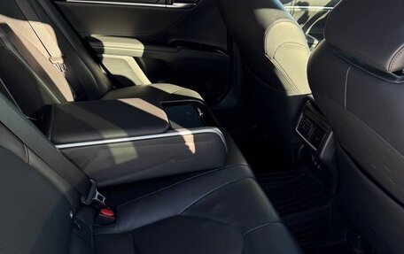 Toyota Camry, 2019 год, 3 050 000 рублей, 6 фотография