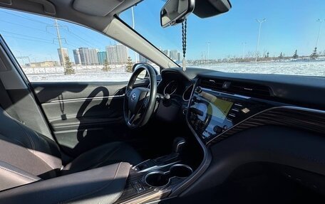 Toyota Camry, 2019 год, 3 050 000 рублей, 16 фотография