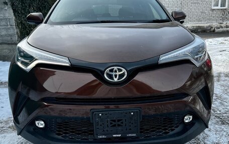 Toyota C-HR I рестайлинг, 2019 год, 2 050 000 рублей, 1 фотография