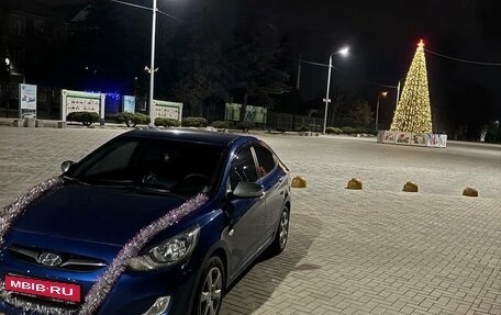 Hyundai Solaris II рестайлинг, 2012 год, 830 000 рублей, 1 фотография