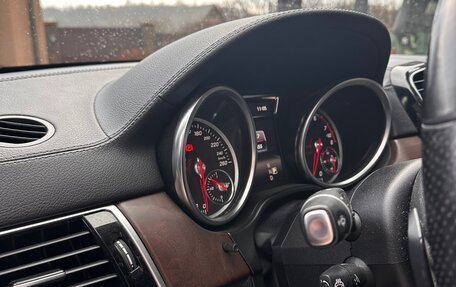 Mercedes-Benz GLE, 2016 год, 3 000 000 рублей, 21 фотография